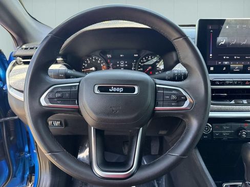 Used 2024 Jeep Compass Latitude AWD/4WD image 18