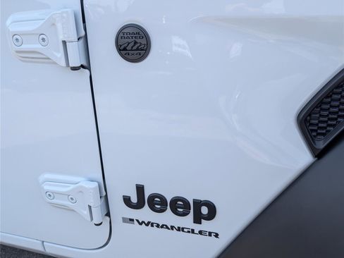 Used 2024 Jeep Wrangler Sport image 10