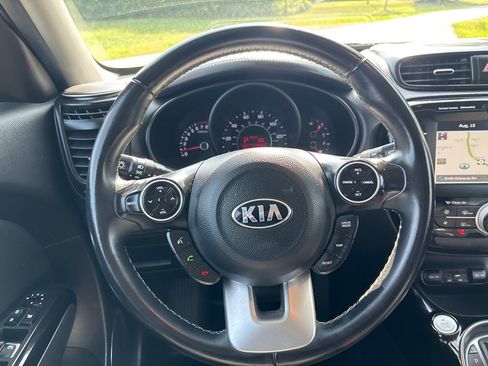 Used 2019 Kia Soul + w/ Audio Package FWD image 14