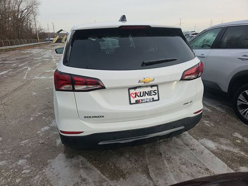 Used 2024 Chevrolet Equinox LT image 6