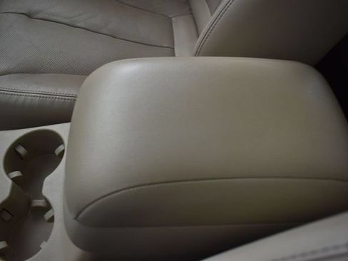 Used 2009 Hyundai Santa Fe Limited w/ Touring Pkg 15 W/Navigation AWD/4WD image 19