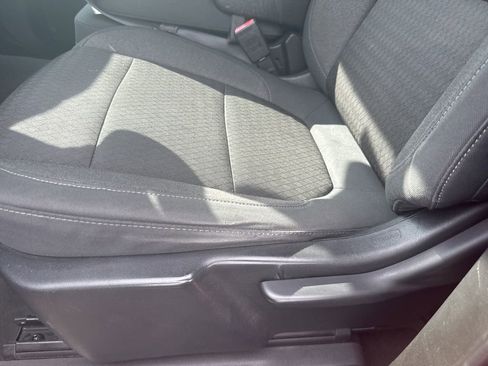 Used 2020 Chevrolet Silverado 1500 LT RWD image 11
