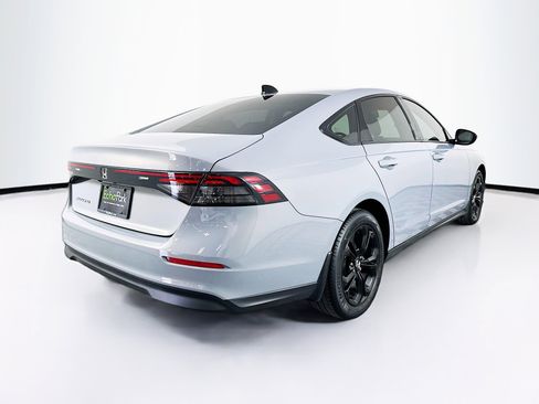 Used 2025 Honda Accord SE image 9