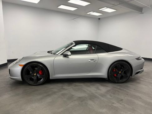 Used 2017 Porsche 911 Carrera image 9