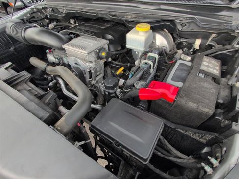 Used 2024 RAM 1500 Laramie image 18