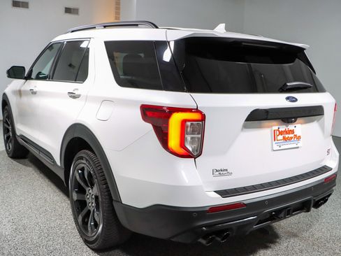 Used 2023 Ford Explorer ST w/ Equipment Group 401A image 9