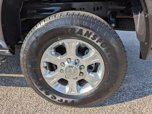 Used 2026 RAM 2500 Big Horn AWD/4WD image 10