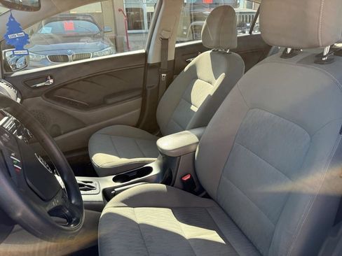 Used 2014 Kia Forte LX w/ Protection Package FWD image 7