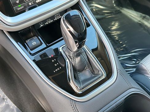 Certified 2025 Subaru Outback Premium image 29