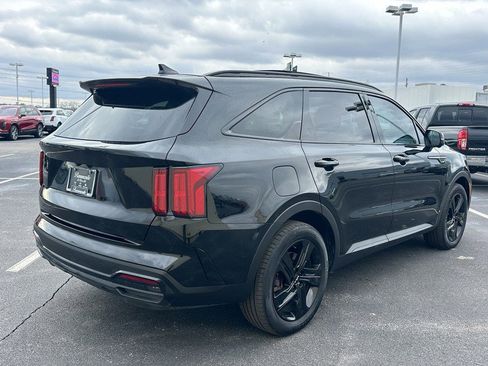 Used 2023 Kia Sorento SX Prestige image 5