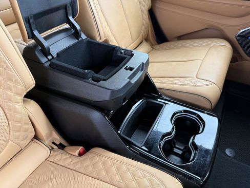 Used 2023 Jeep Grand Cherokee L Summit AWD/4WD image 46