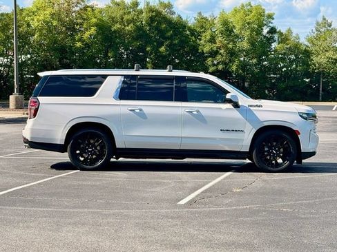 Used 2024 Chevrolet Suburban High Country w/ Advanced Technology Package AWD/4WD image 9
