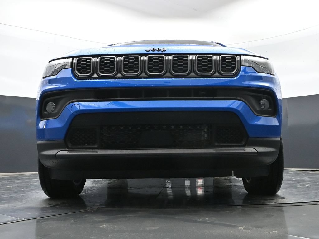 Used 2026 Jeep Compass Latitude AWD/4WD image 48