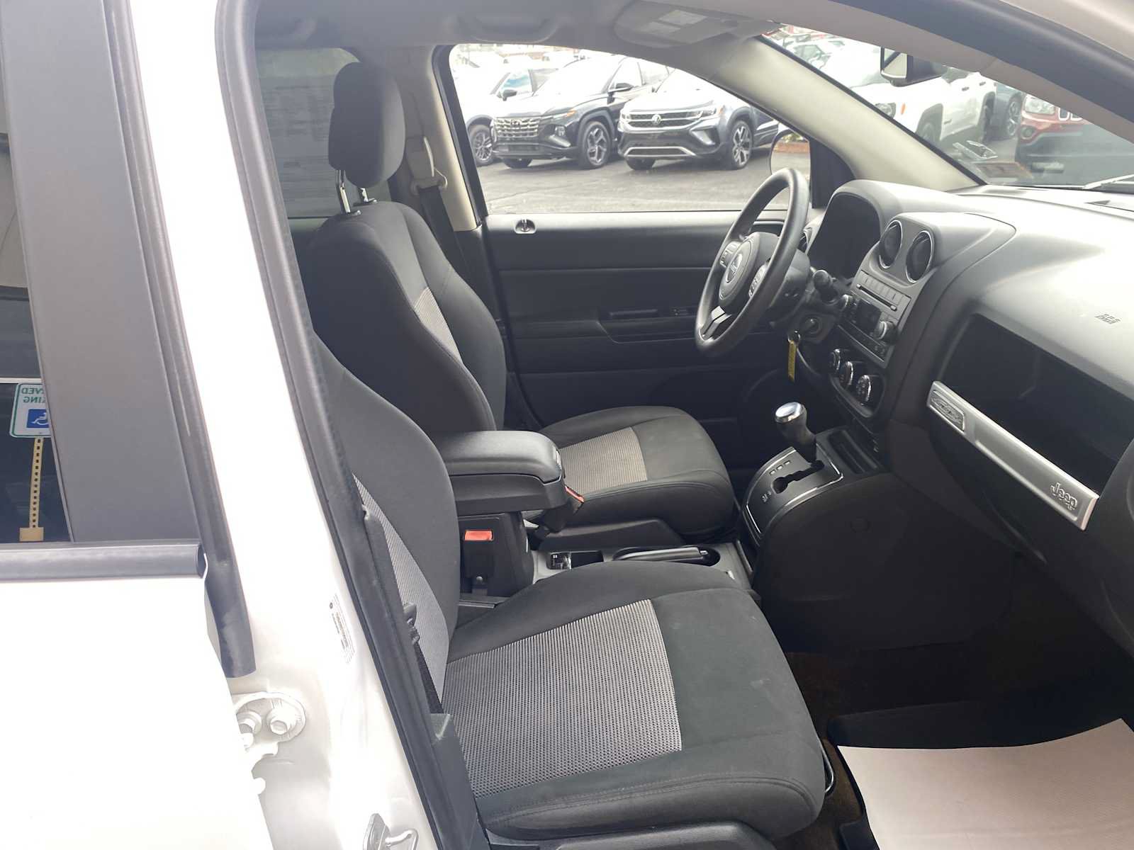 Used 2014 Jeep Compass Sport w/ Power Value Group AWD/4WD image 22