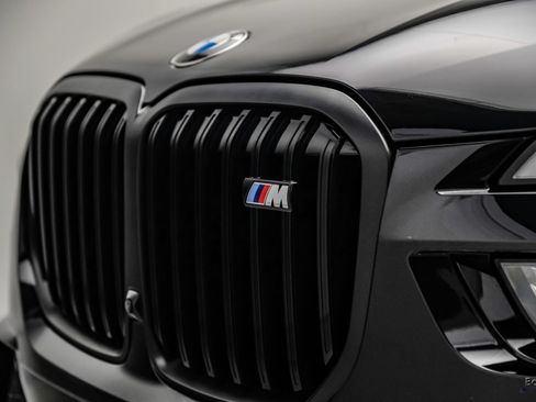 Used 2026 BMW X7 M60i AWD/4WD image 31