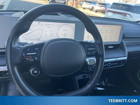 Used 2022 Hyundai Ioniq 5 Limited image 34