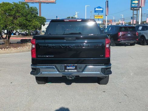 Used 2025 Chevrolet Silverado 1500 LT image 7