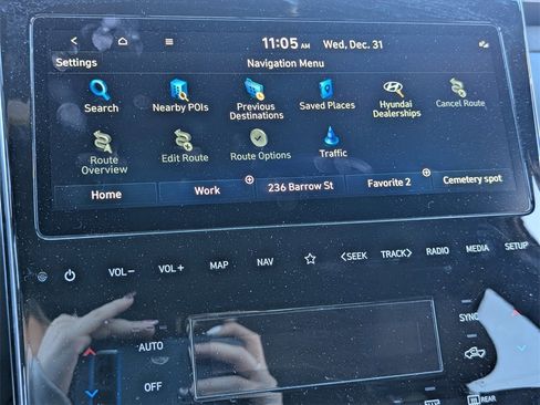 Certified 2023 Hyundai Santa Cruz Limited image 10