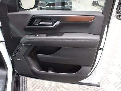 New 2026 GMC Yukon Denali w/ Denali Reserve Package AWD/4WD image 27