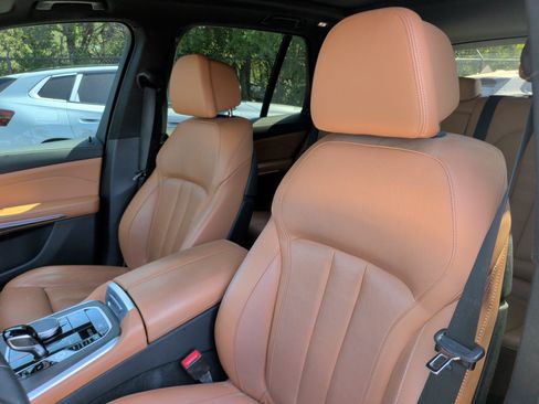 Used 2022 BMW X5 xDrive40i w/ M Sport Package AWD/4WD image 23