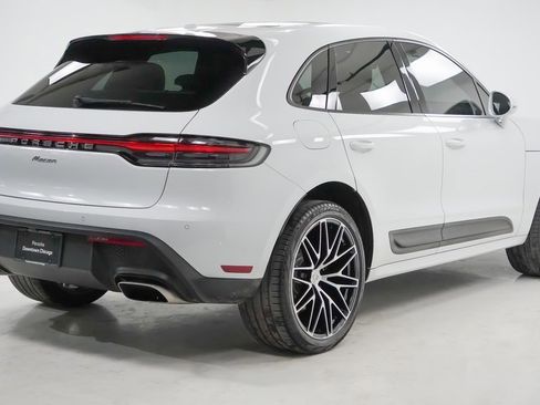 Used 2022 Porsche Macan image 10