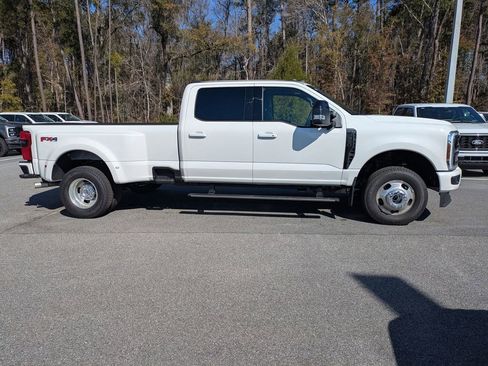 New 2026 Ford F350 Platinum AWD/4WD image 3