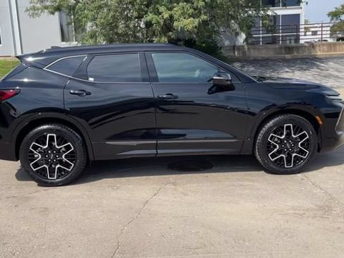 Used 2025 Chevrolet Blazer RS w/ Driver Confidence II Package AWD/4WD image 9