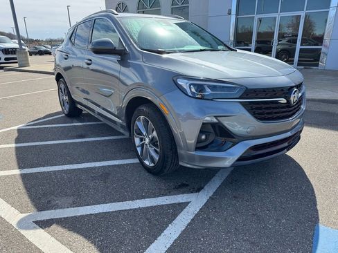 Used 2020 Buick Encore GX Essence w/ Sport Touring Package AWD/4WD image 3