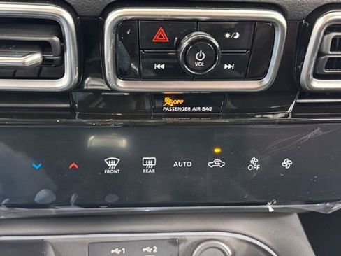 New 2026 Nissan Sentra SR FWD image 24