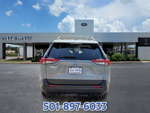 Used 2020 Toyota RAV4 XLE w/ Convenience Package AWD/4WD image 4