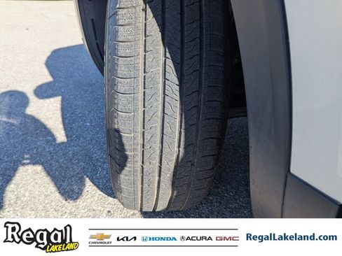 Used 2019 Volkswagen Atlas S image 30