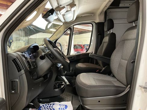 New 2026 RAM ProMaster 2500 w/ Convenience Group image 13