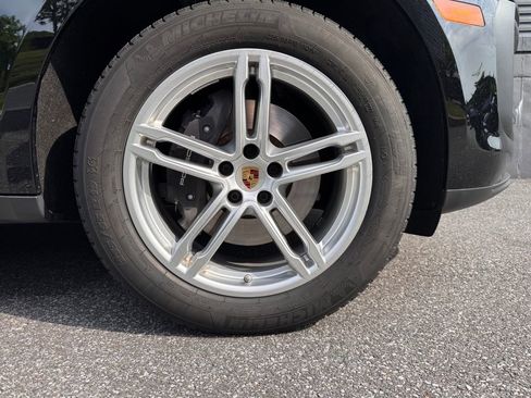Certified 2026 Porsche Macan AWD/4WD image 26