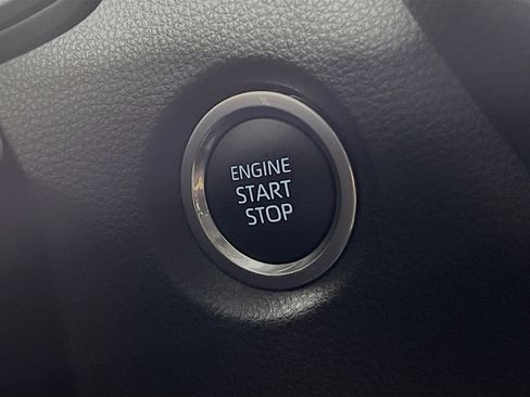 Used 2023 Toyota Corolla LE w/ LE Convenience Package FWD image 23
