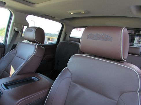 Used 2014 Chevrolet Silverado 1500 High Country w/ High Country Premium Package AWD/4WD image 17