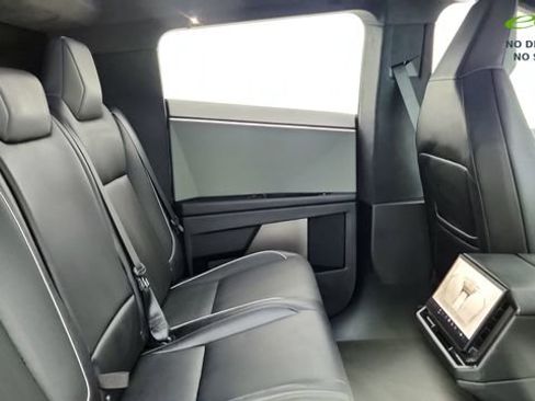 Used 2024 Tesla Cybertruck AWD Crew Cab image 22