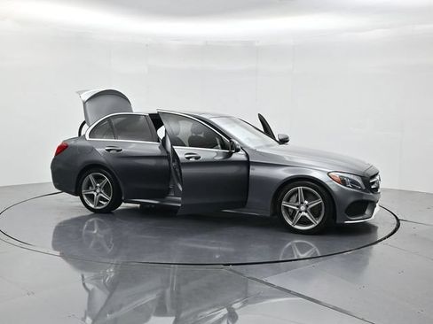 Used 2017 Mercedes-Benz C 300 4MATIC Sedan image 54