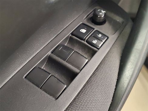 Certified 2023 Toyota Corolla LE image 18