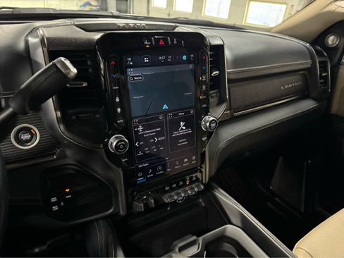 Used 2022 RAM 3500 Limited image 18