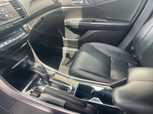 Used 2017 Honda Accord Sport Special Edition image 15
