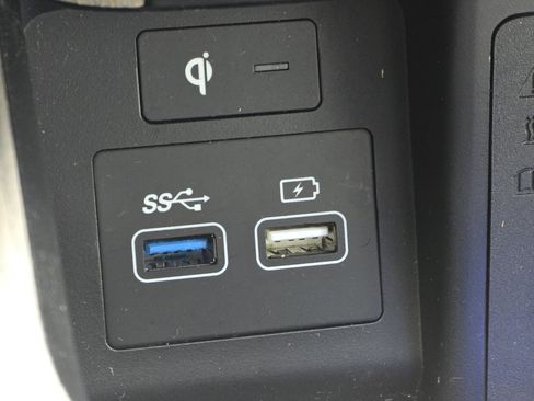 Used 2021 Genesis GV80 2.5T w/ Prestige Package 04 image 9