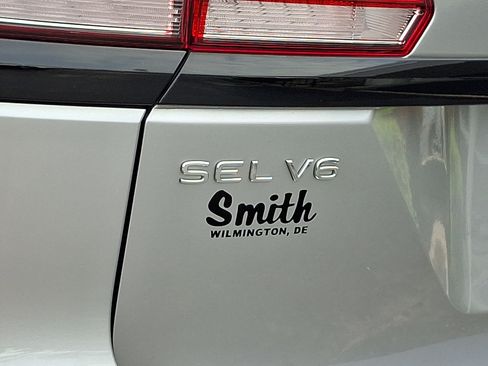 Certified 2023 Volkswagen Atlas SEL R-Line AWD/4WD image 32