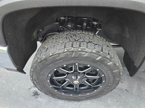 Used 2024 Chevrolet Silverado 2500 LT w/ Convenience Package AWD/4WD image 22