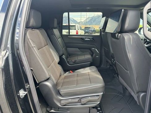 New 2026 Chevrolet Suburban High Country AWD/4WD image 14