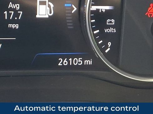 Used 2024 Buick Enclave Premium AWD/4WD image 6