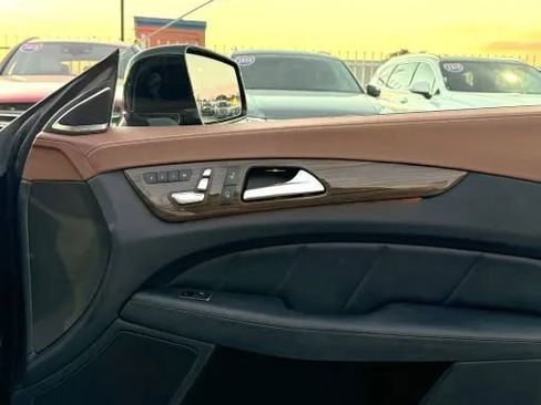 Used 2015 Mercedes-Benz CLS 400 w/ Premium 2 Package image 25