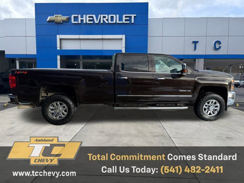 Used 2019 Chevrolet Silverado 2500 LTZ w/ Duramax Plus Package image 6