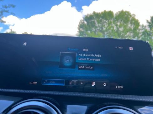 Used 2023 Mercedes-Benz CLA 250 4MATIC image 27
