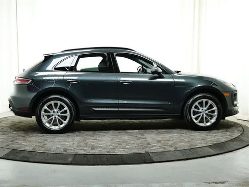 Used 2025 Porsche Macan image 8