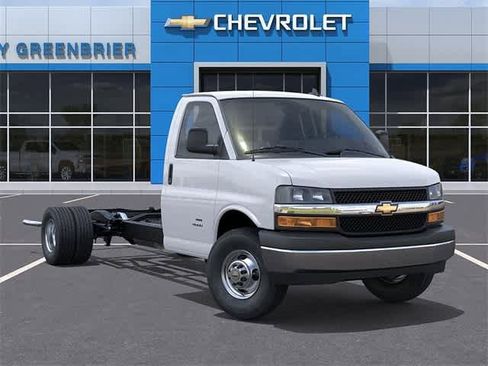 New 2025 Chevrolet Express 3500 w/ Power Convenience Package image 7
